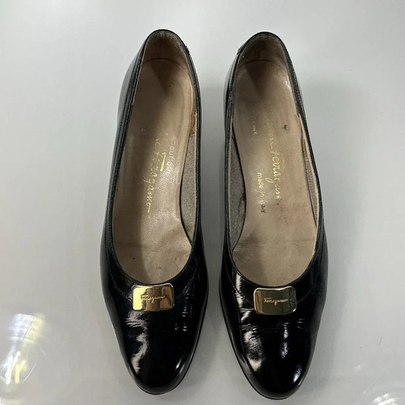 Salvatore Ferragamo Vintage Black Patent Leather Block Heel Buckle Accent Sz 7 - Picture 9 of 16